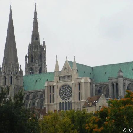 Charmant Studio A Deux Pas De La Cathedrale Chartres Dış mekan fotoğraf
